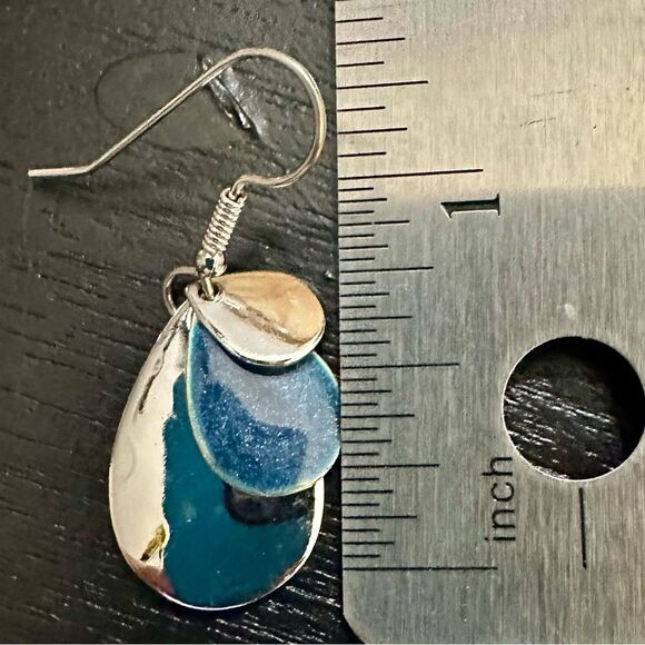 Silver Layered Teardrop Earrings - Picture 3 of 3